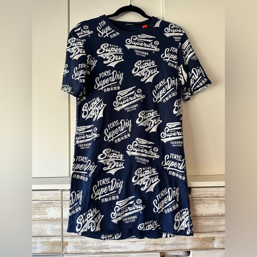 💙 Superdry Vintage Men’s Small Navy All-Over Logo Graphic T-Shirt NWOT